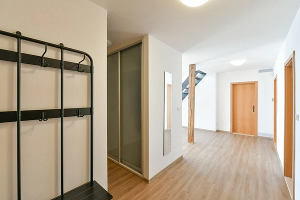 Marie Cibulkové, Nusle - Prague 4 | Rent, Apartment, Three-bedroom (4+kk), 164 m²