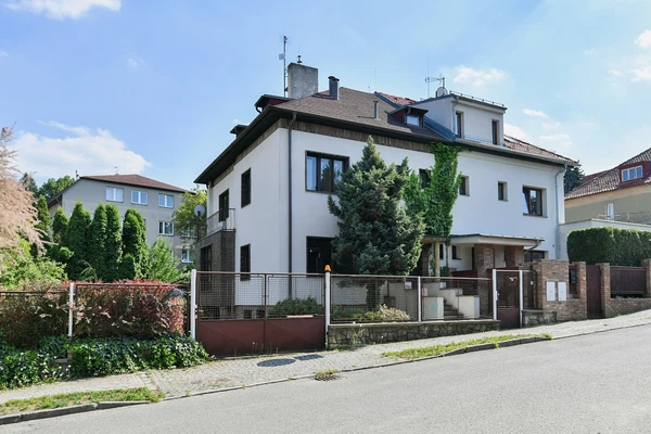 Na Viničních horách, Dejvice - Prague 6 | Sale, House, Four-bedroom (5+1), 215 m²