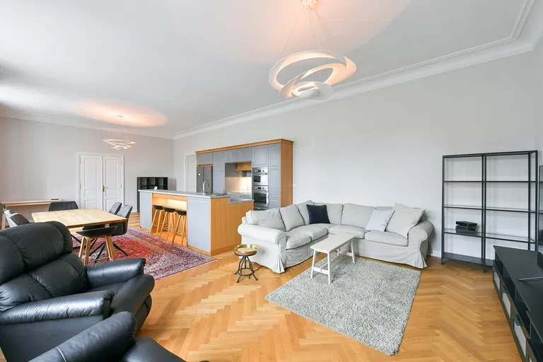 Chodská, Vinohrady - Prague 2 | Rent, Apartment, Three-bedroom (4+kk), 143 m²