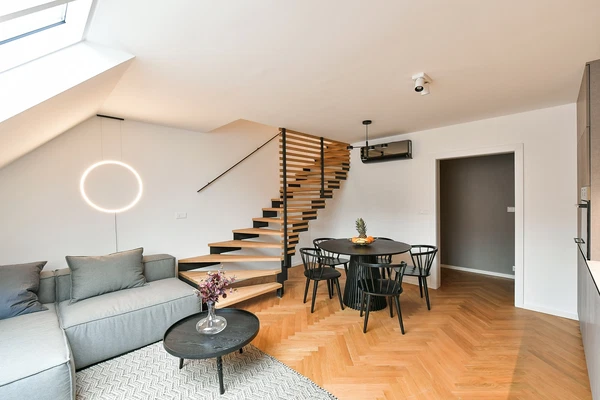 Roháčova, Žižkov - Prague 3 | Rent, Apartment, Two-bedroom (3+kk), 77 m²