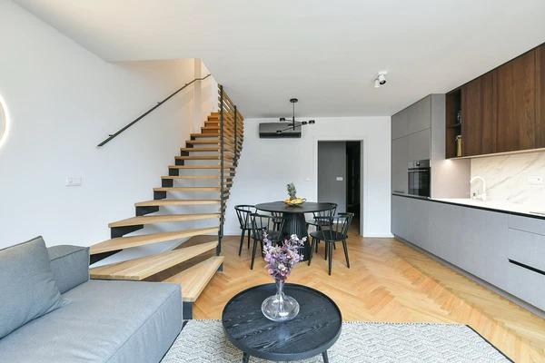 Roháčova, Žižkov - Prague 3 | Rent, Apartment, Two-bedroom (3+kk), 77 m²