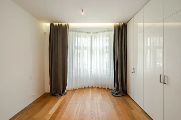 Laubova, Vinohrady - Prague 3 | Rent, Apartment, Two-bedroom (3+kk), 116 m²