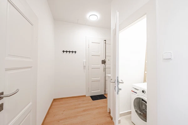 U Garáží, Holešovice - Prague 7 | Rent, Apartment, One-bedroom (2+kk), 55 m²