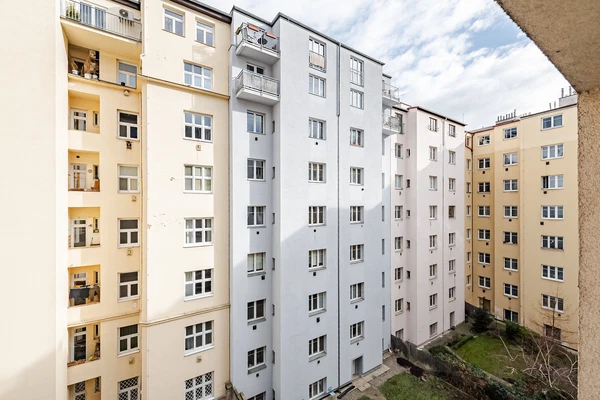 U Garáží, Holešovice - Praha 7 | Pronájem, Byt, 2+kk, 55 m²