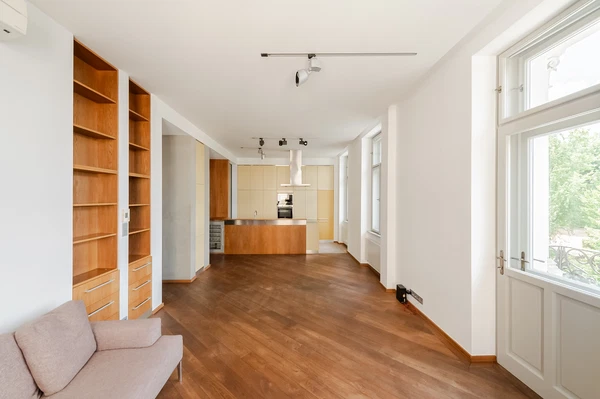 U Rajské zahrady, Žižkov - Prague 3 | Rent, Apartment, Three-bedroom (4+kk), 120 m²