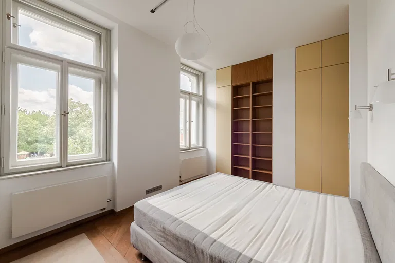 U Rajské zahrady, Žižkov - Prague 3 | Rent, Apartment, Three-bedroom (4+kk), 124 m²