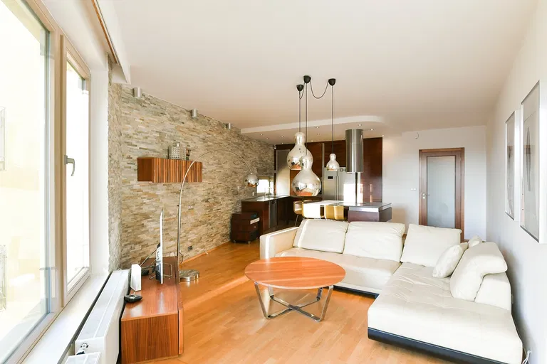 Jeseniova, Žižkov - Praha 3 | Pronájem, Byt, 4+kk, 116 m²