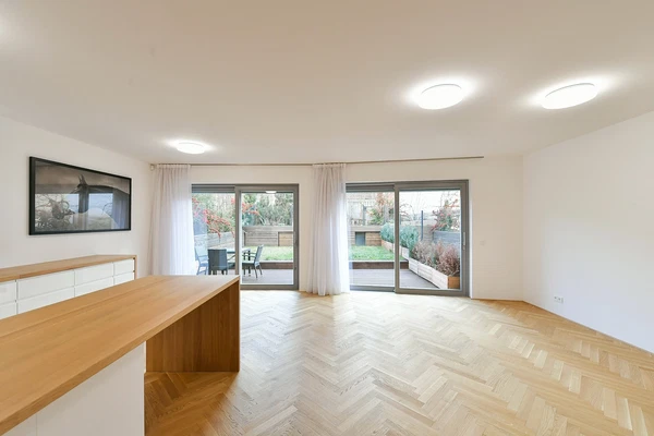 Sámova, Vršovice - Prague 10 | Rent, Apartment, Two-bedroom (3+kk), 113 m²