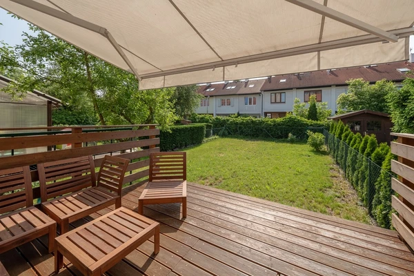 Solidarity, Strašnice - Prague 10 | Sale, House, Three-bedroom (4+kk), 127 m²