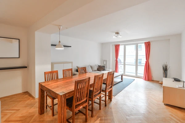 Dlouhá, Staré Město - Prague 1 | Rent, Apartment, Three-bedroom (4+kk), 106 m²