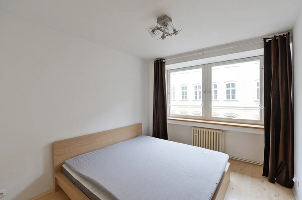 Dlouhá, Staré Město - Prague 1 | Rent, Apartment, Three-bedroom (4+kk), 106 m²