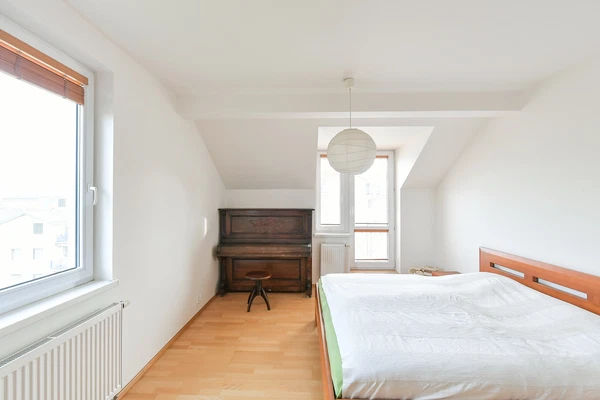 Kovanecká, Libeň - Prague 9 | Rent, Apartment, Three-bedroom (4+kk), 105 m²