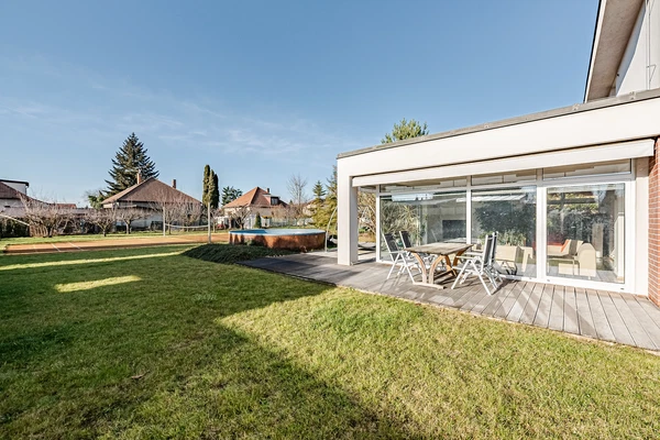 Nová, Veltrusy - Mělník | Sale, House, Four-bedroom (5+kk), 219 m²