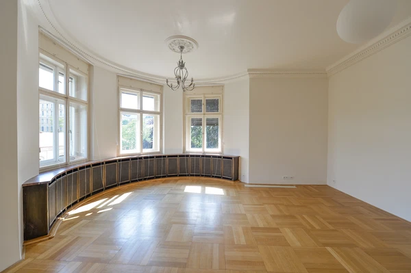 Na Valech, Hradčany - Prague 6 | Rent, Apartment, Five-bedroom (6+1), 280 m²