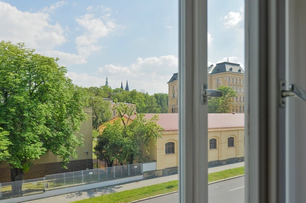 Na Valech, Hradčany - Prague 6 | Rent, Apartment, Five-bedroom (6+1), 280 m²