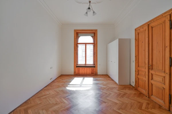 Ibsenova, Vinohrady - Prague 2 | Rent, Apartment, Three-bedroom (4+1), 171 m²