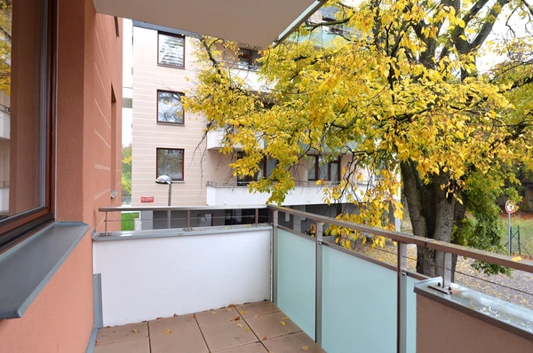 Pod Dvorem, Veleslavín - Prague 6 | Rent, Apartment, Three-bedroom (4+kk), 99 m²