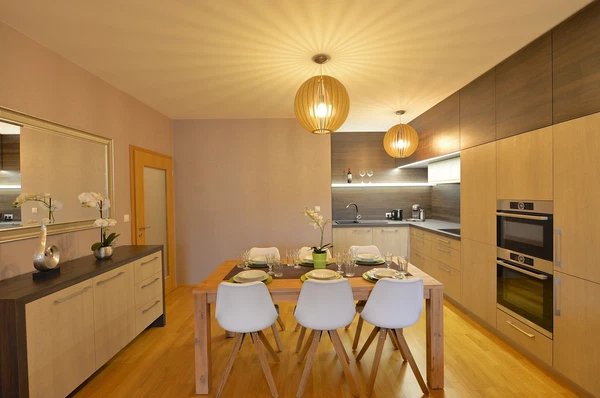 Pod Dvorem, Veleslavín - Prague 6 | Rent, Apartment, Three-bedroom (4+kk), 99 m²