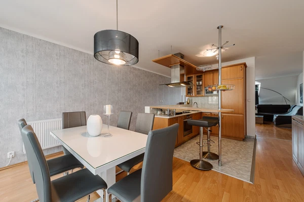 Hviezdoslavovo námestie, Staré Mesto - Bratislava I | Pronájem, Byt, 3+kk, 110 m²