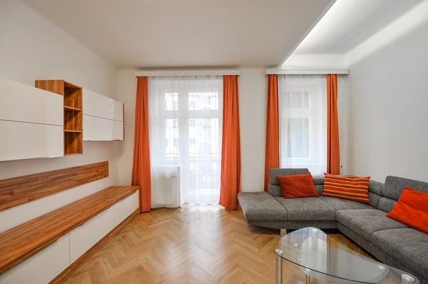 Jugoslávských partyzánů, Bubeneč - Prague 6 | Rent, Apartment, One-bedroom (2+kk), 58 m²