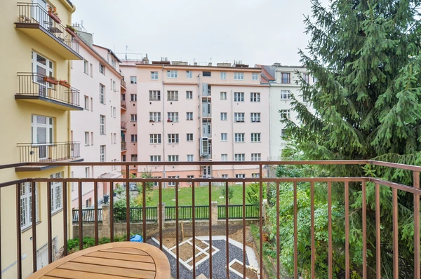 Jugoslávských partyzánů, Bubeneč - Praha 6 | Pronájem, Byt, 2+kk, 58 m²