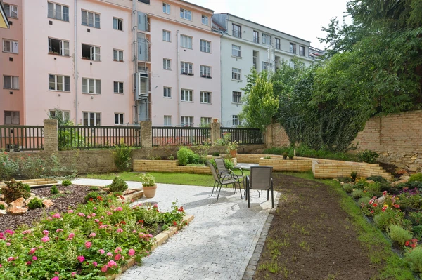 Jugoslávských partyzánů, Bubeneč - Prague 6 | Rent, Apartment, One-bedroom (2+kk), 62 m²