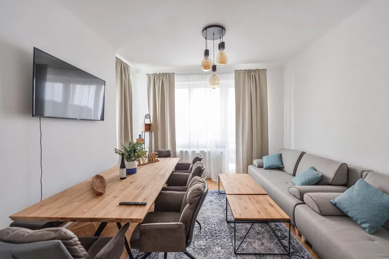 Školská, Nové Město - Prague 1 | Rent, Apartment, One-bedroom (2+1), 77 m²