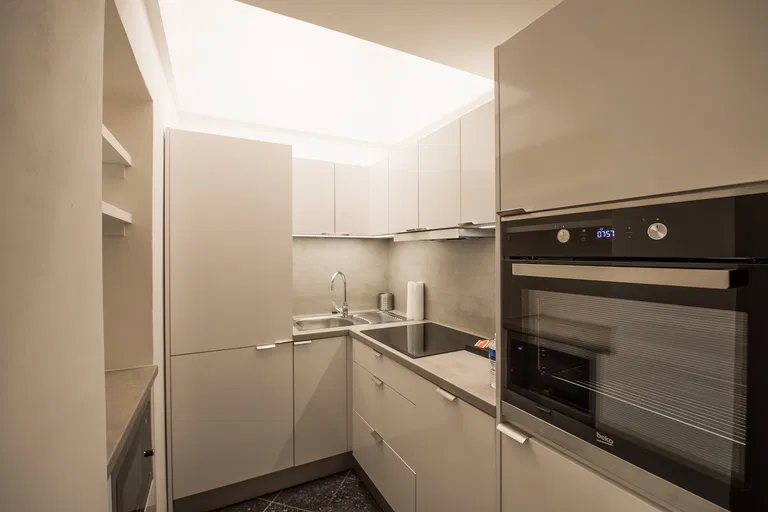 Školská, Nové Město - Prague 1 | Rent, Apartment, One-bedroom (2+1), 77 m²
