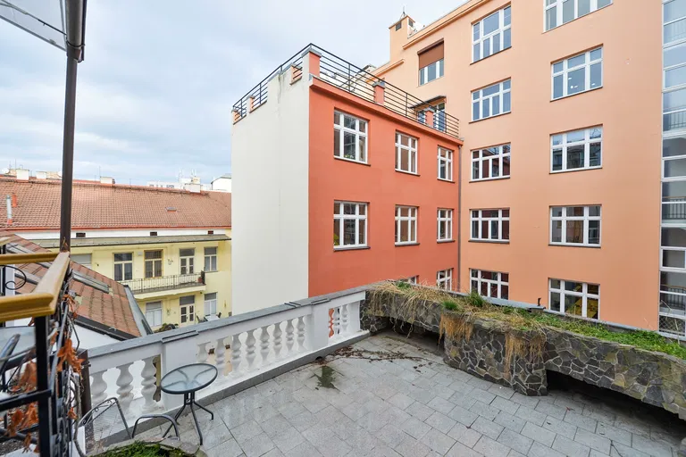 Školská, Nové Město - Prague 1 | Rent, Apartment, One-bedroom (2+1), 77 m²