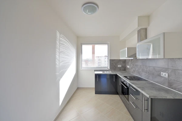 Švehlova, Záběhlice - Praha 10 | Pronájem, Byt, 2+kk, 68 m²