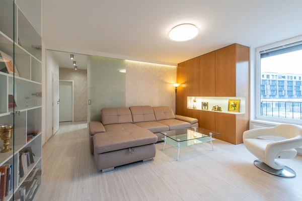 Béžová, Petržalka - Bratislava V | Prodej, Byt, 3+kk, 79 m²