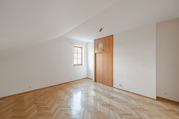 Nad Hradním vodojemem, Střešovice - Praha 6 | Pronájem, Byt, 5+1, 180 m²