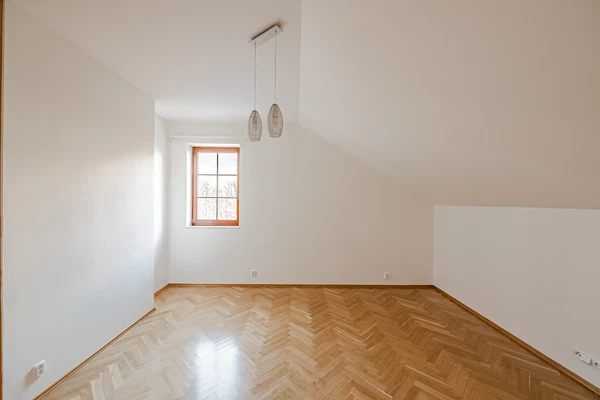 Nad hradním vodojemem, Střešovice - Prague 6 | Rent, Apartment, Four-bedroom (5+1), 180 m²