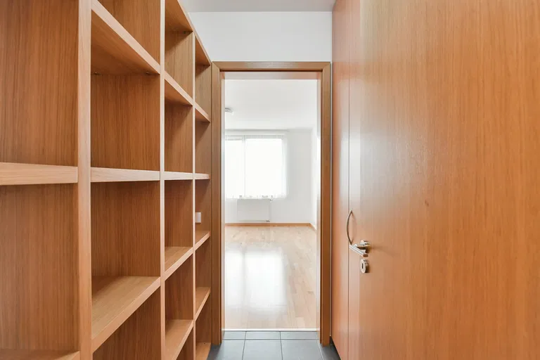 Valečovská, Prosek - Prague 9 | Rent, Apartment, Three-bedroom (4+kk), 98 m²