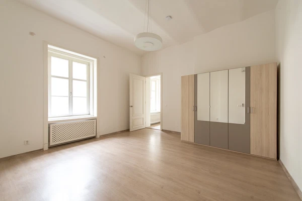 Gorkého, Staré Mesto - Bratislava I | Rent, Apartment, Three-bedroom (4+1), 220 m²