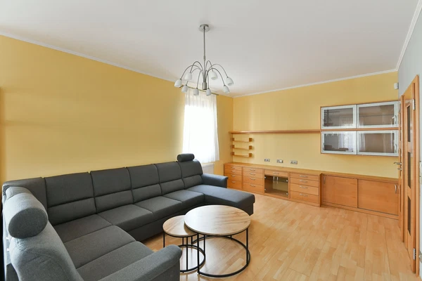 Flajská, Strašnice - Prague 10 | Rent, Apartment, Three-bedroom (4+1), 90 m²