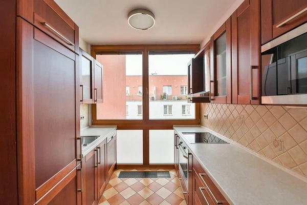 Flajská, Strašnice - Prague 10 | Rent, Apartment, Three-bedroom (4+1), 90 m²