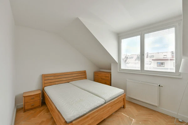 Na Klaudiánce, Podolí - Prague 4 | Rent, Apartment, Three-bedroom (4+1), 170 m²