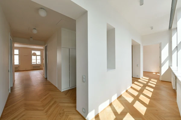 Zborovská, Malá Strana - Prague 5 | Rent, Apartment, Four-bedroom (5+kk), 203 m²