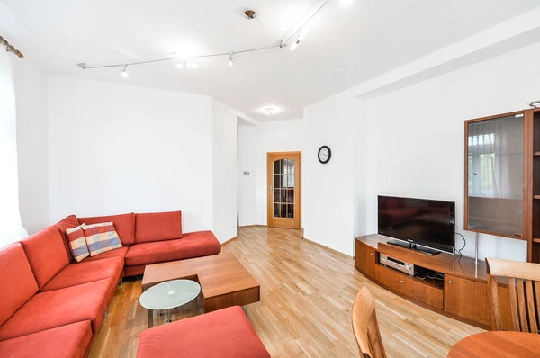 Holandská, Vršovice - Prague 10 | Rent, Apartment, Two-bedroom (3+1), 81 m²