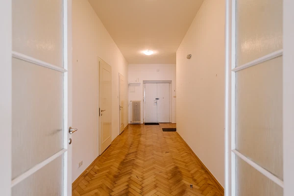 Grösslingová, Staré Mesto - Bratislava I | Sale, Apartment, Three-bedroom (4+kk), 169 m²