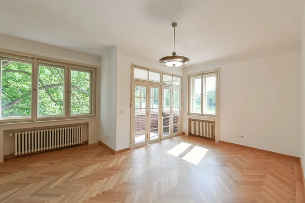 Apolinářská, Nové Město - Prague 2 | Rent, Apartment, Seven-bedroom (8+1), 281 m²