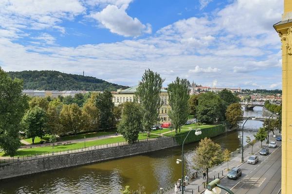 Masarykovo nábřeží, Nové Město - Praha 1 | Pronájem, Byt, 2+1, 80 m²