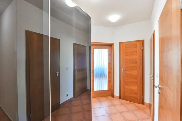 Dělená, Řeporyje - Prague 5 | Rent, Apartment, One-bedroom (2+kk), 55 m²