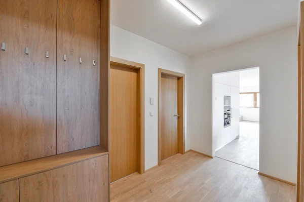 Vodňanského, Břevnov - Prague 6 | Rent, Apartment, Two-bedroom (3+kk), 111 m²