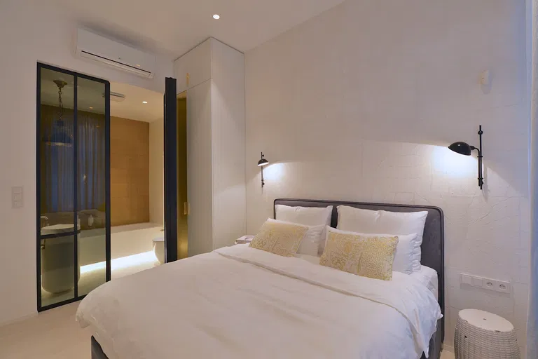Pařížská, Josefov - Prague 1 | Rent, Apartment, Four-bedroom (5+kk), 212 m²