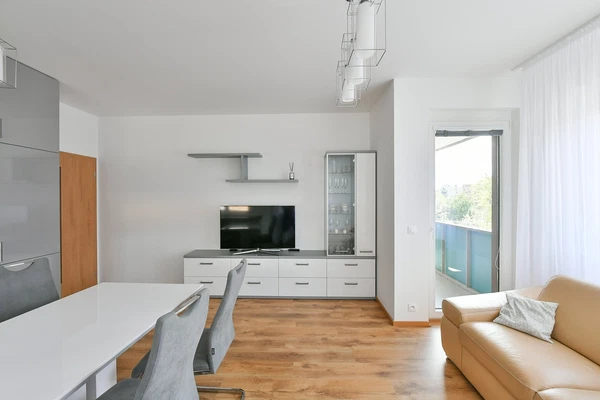 Saarinenova, Hloubětín - Praha 9 | Pronájem, Byt, 2+kk, 49 m²