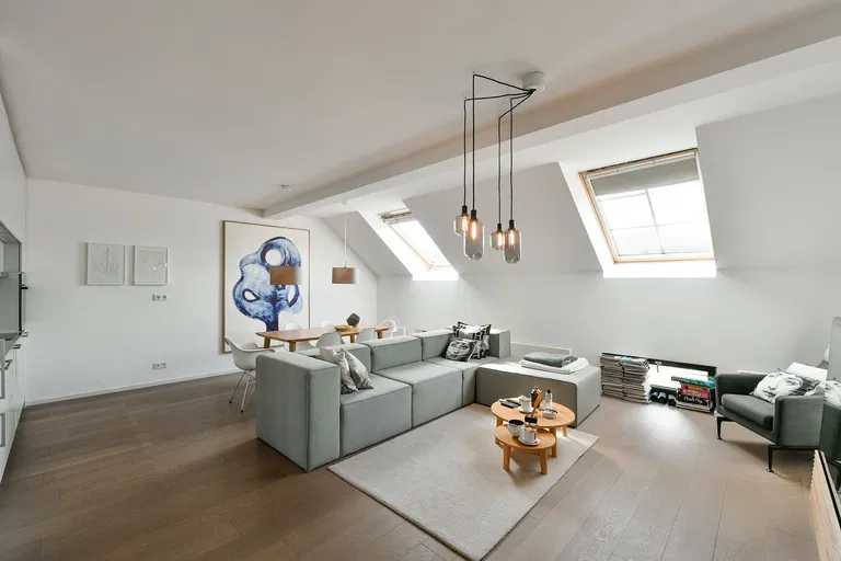Czech Republic, Capital City of Prague - Prague 7 | Rent, Apartment, One-bedroom (2+kk), 80 m²