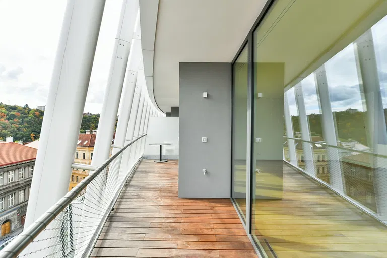 Holečkova, Smíchov - Prague 5 | Rent, Apartment, Three-bedroom (4+kk), 196 m²