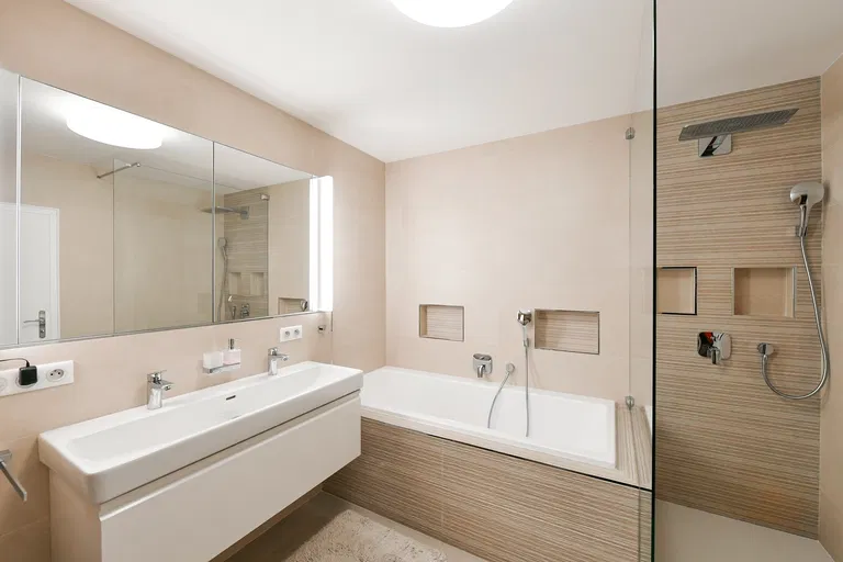 Šlikova, Břevnov - Prague 6 | Rent, Apartment, Three-bedroom (4+kk), 261 m²